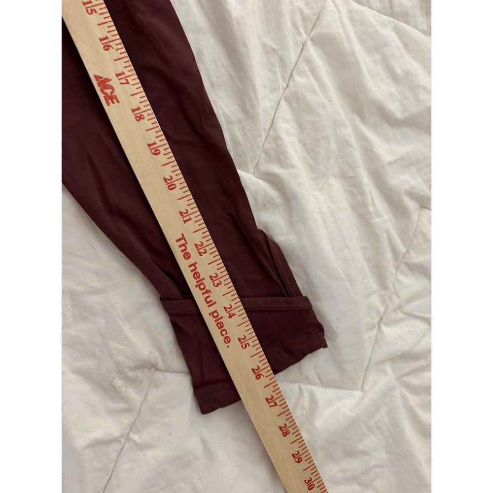 Gymshark Women's Berry Studio cropped Leggings Crossover Size Small - Picture 5 of 8